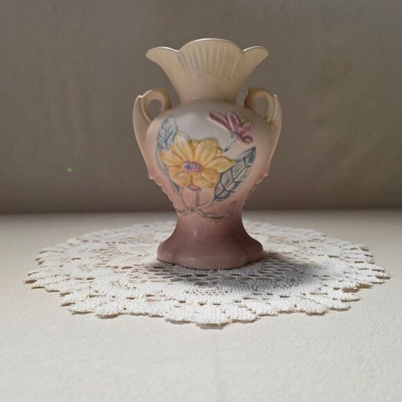 Vintage Hull Pottery Two-Handle Vase With Floral Design & Scalloped Rim - Picture 2 of 6